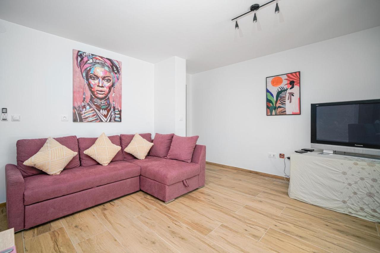 Apartment Pina Tourist